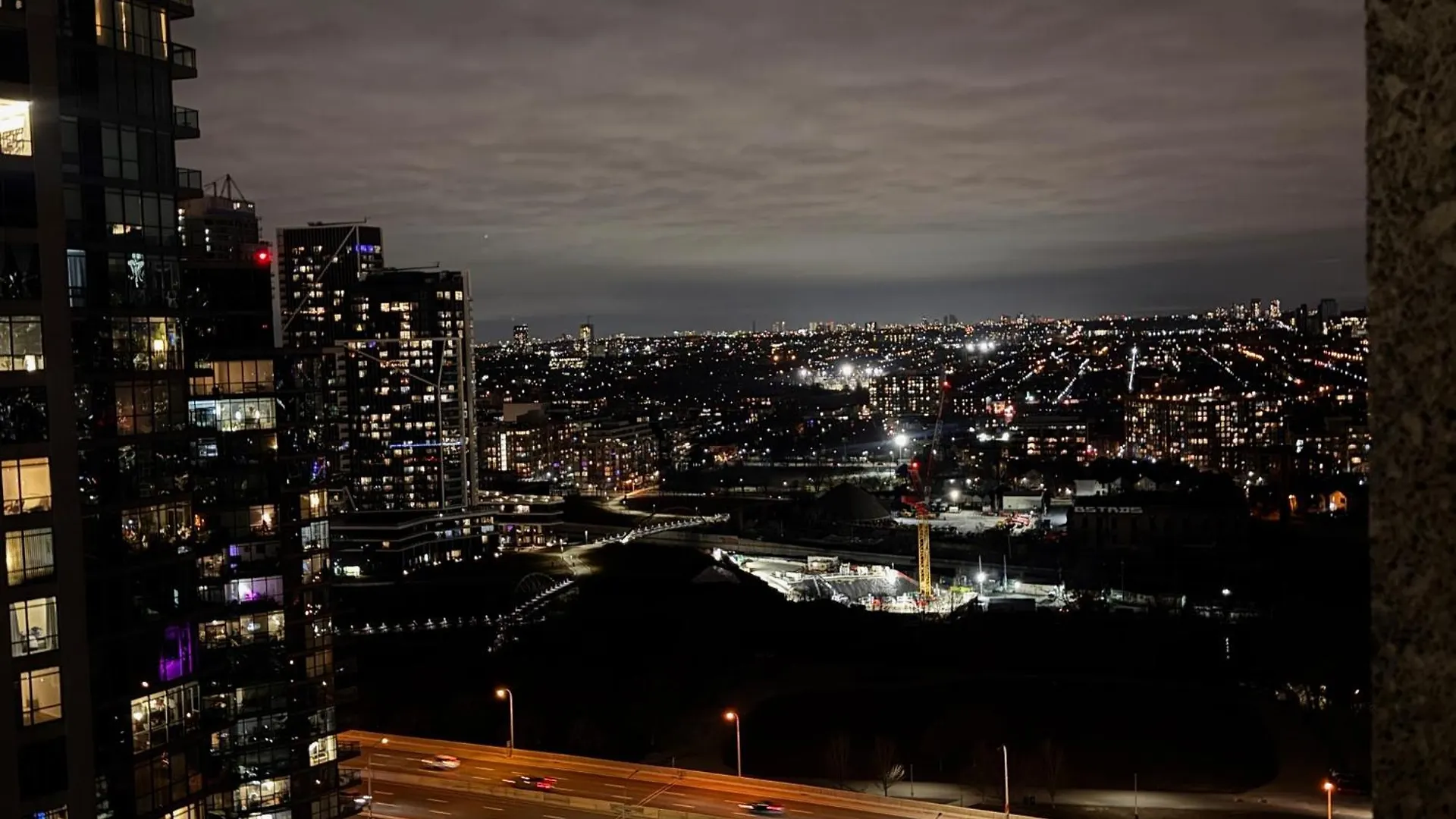 Apartment A Lovely One Bed Room With Sunset Views Toronto Canada
